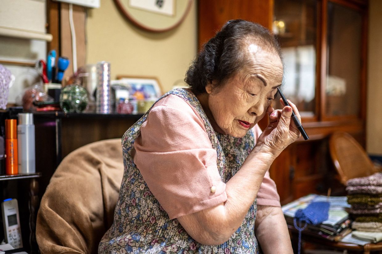 Guinness World Records names 100-year-old Japanese woman 'oldest beauty adviser'