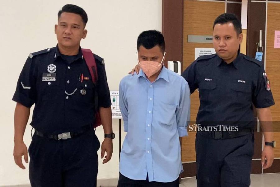 Teacher pleads not guilty to molesting male students in religous school library