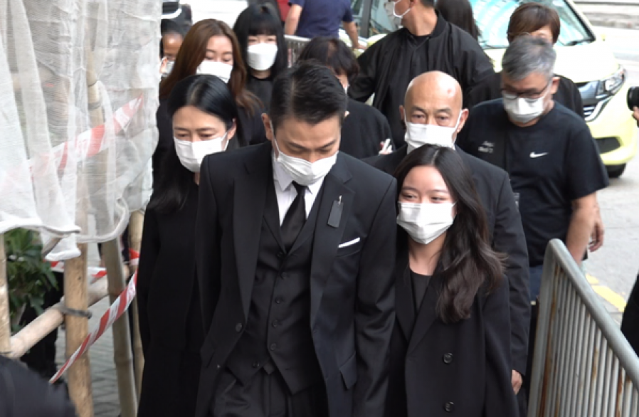 刘德华老婆名字“不是朱丽倩”　结婚15年首揭妻子真名