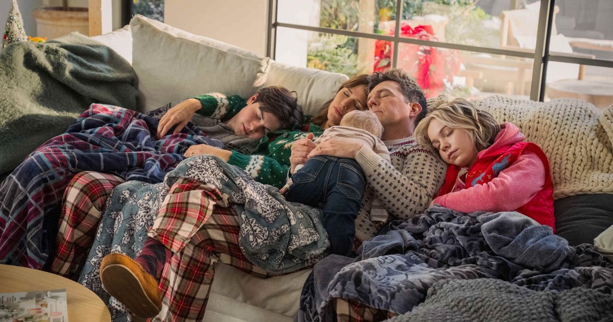 Netflix's 'incest' Christmas film Family Switch leaves viewers laughing for days