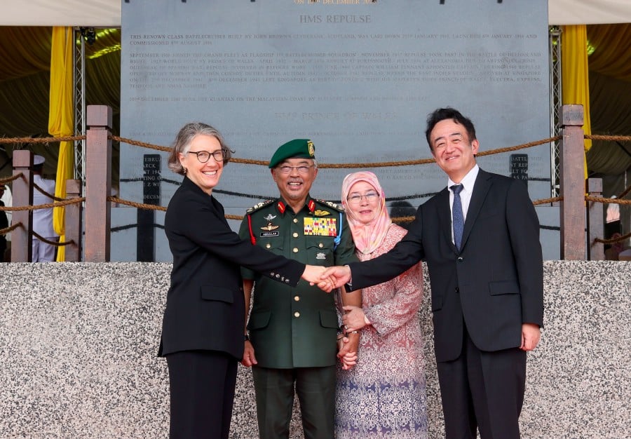 King unveils memorial to mark 82nd anniversary of sunken British WW2 battleships in Kuantan