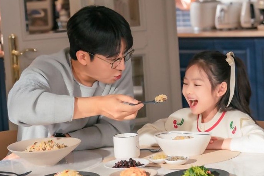 Son Ho Jun Is Choi So Yul’s Doting Father In “My Happy Ending”