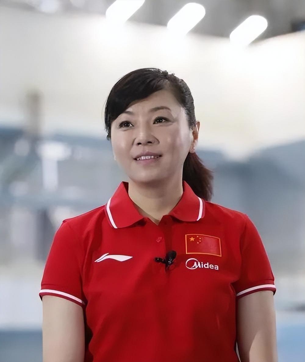 周继红北京2亿豪宅被查封，儿子移民，老公是羽毛球教练
