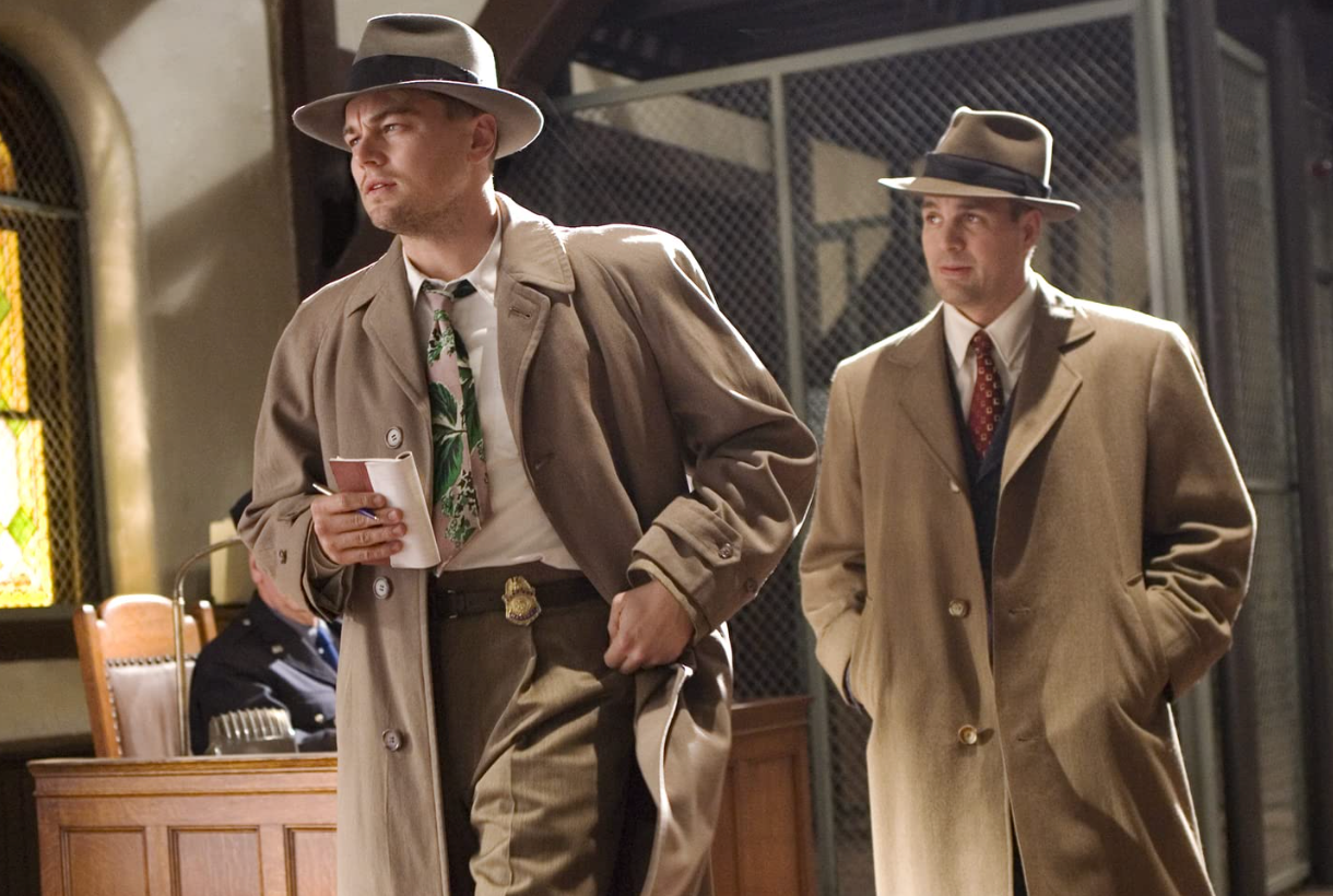 Shutter Island water glass scene gives away whole plot twist of movie if you watch closely