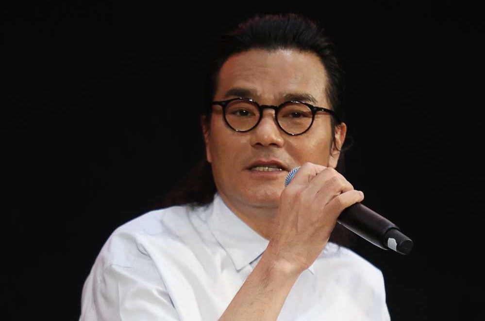 HK actor Gordon Lam afraid of getting married after filming new CNY movie