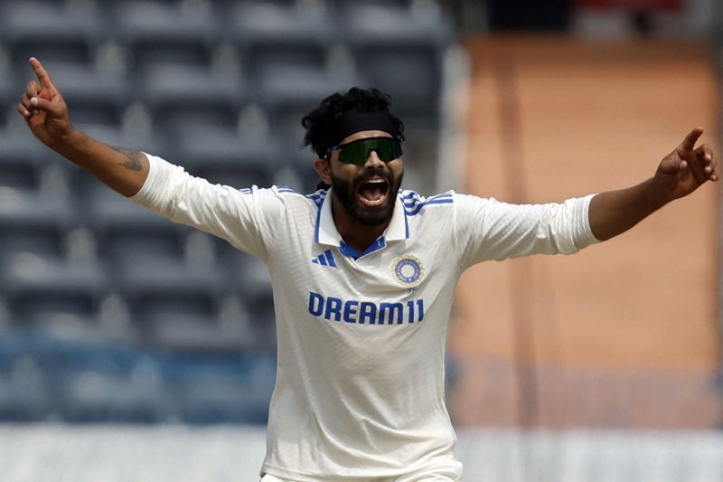 Cricket-India's Kuldeep says fit-again Jadeja available for third England test