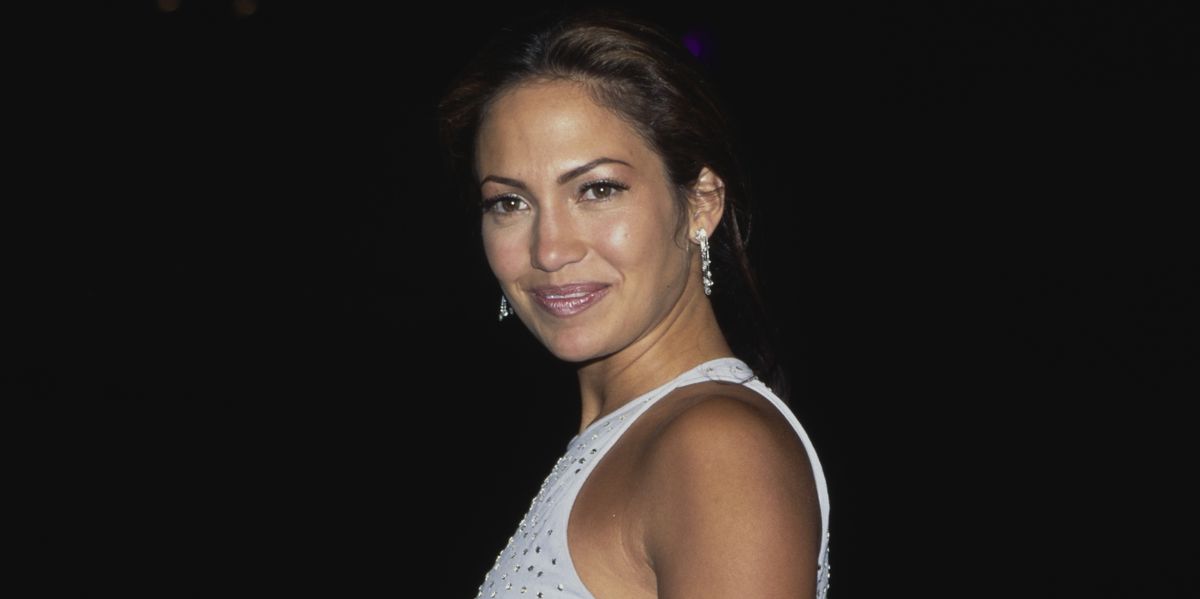 Jennifer Lopez “Freaked Out” When a Stranger Recognized Her in Public for the First Time