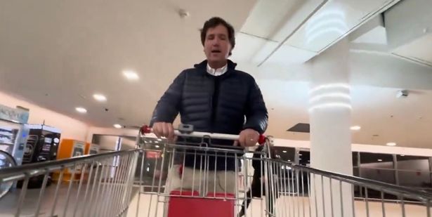 Tucker Carlson mocked for bewilderment over Russian shopping carts that include common feature