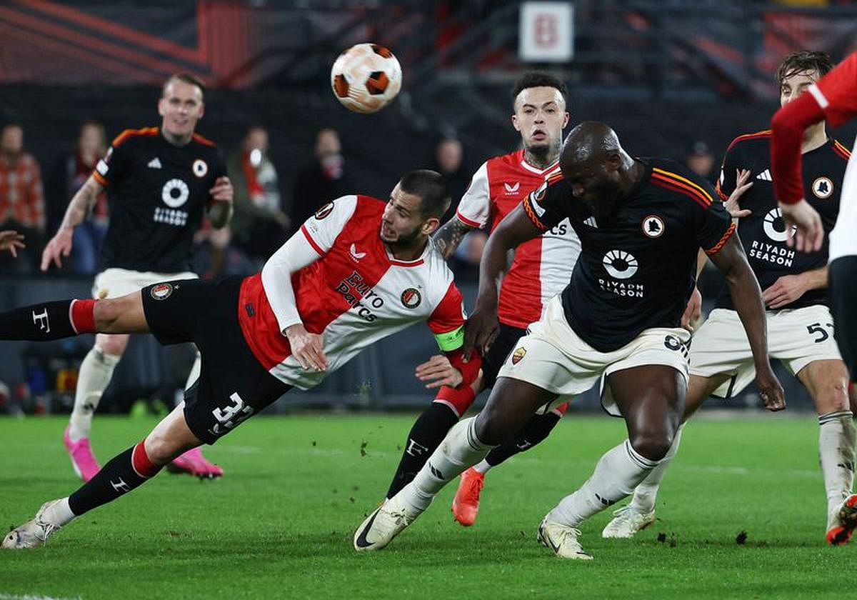 Lukaku earns Roma draw at Feyenoord