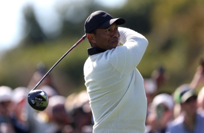 Woods struggles to find consistency in PGA Tour return at Riviera