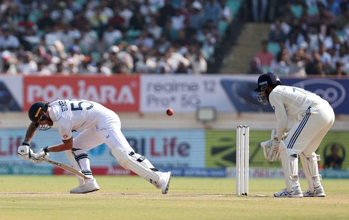 England 290-5 against India at lunch on third day of third test