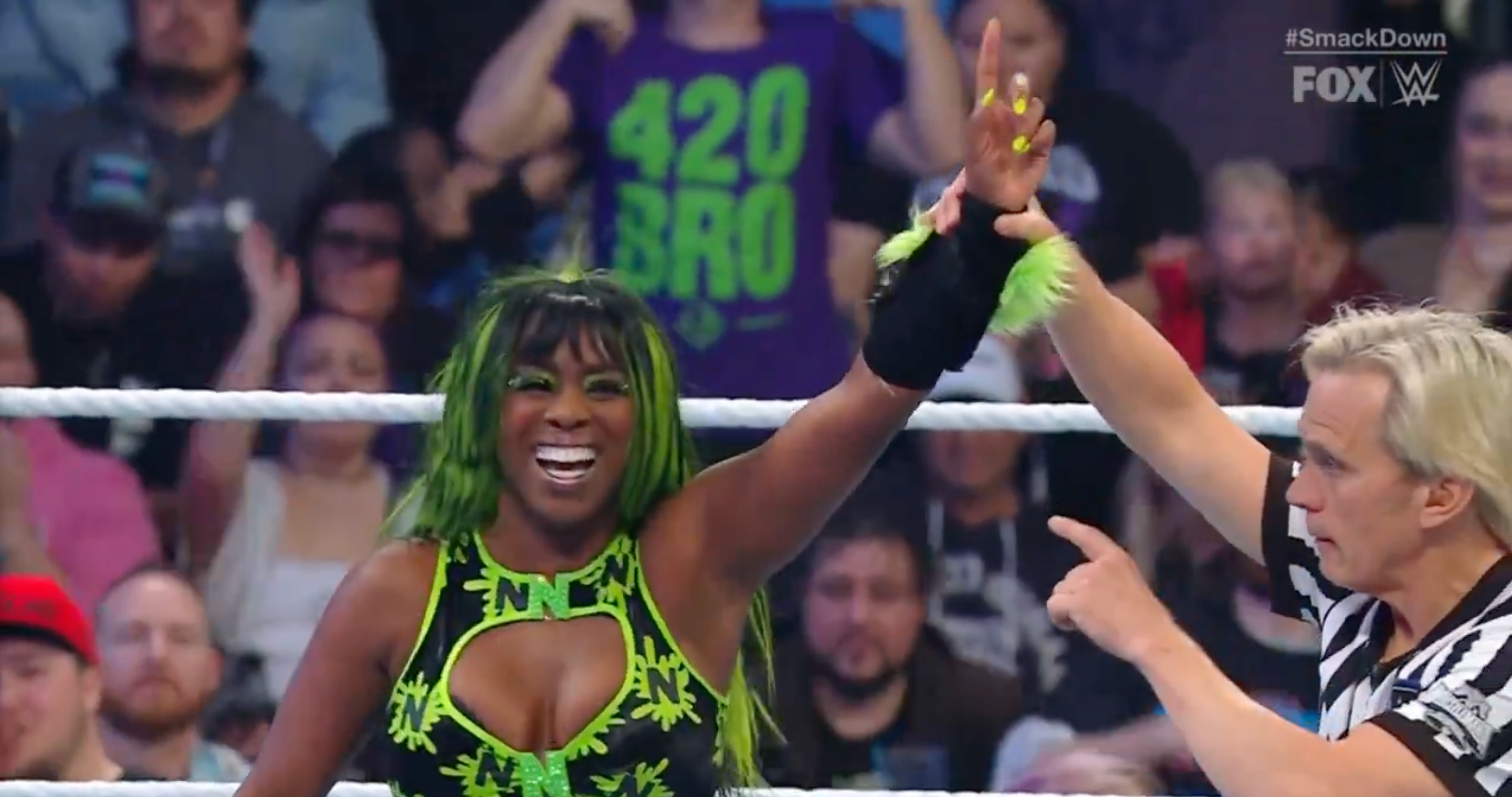Naomi Advances to the Women's Elimination Chamber on WWE SmackDown