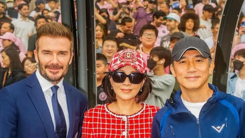 Tony Leung Didn’t Like Carina Lau Making Him Take Pic With David Beckham, Didn’t Expect Photo Op To Happen In Front Of 40,000 Football Fans