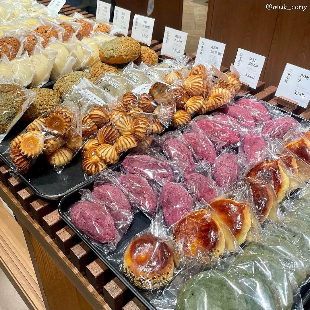 Korean bakery with viral apple buns and sweet potato bread to hold 21-day pop-up in Singapore