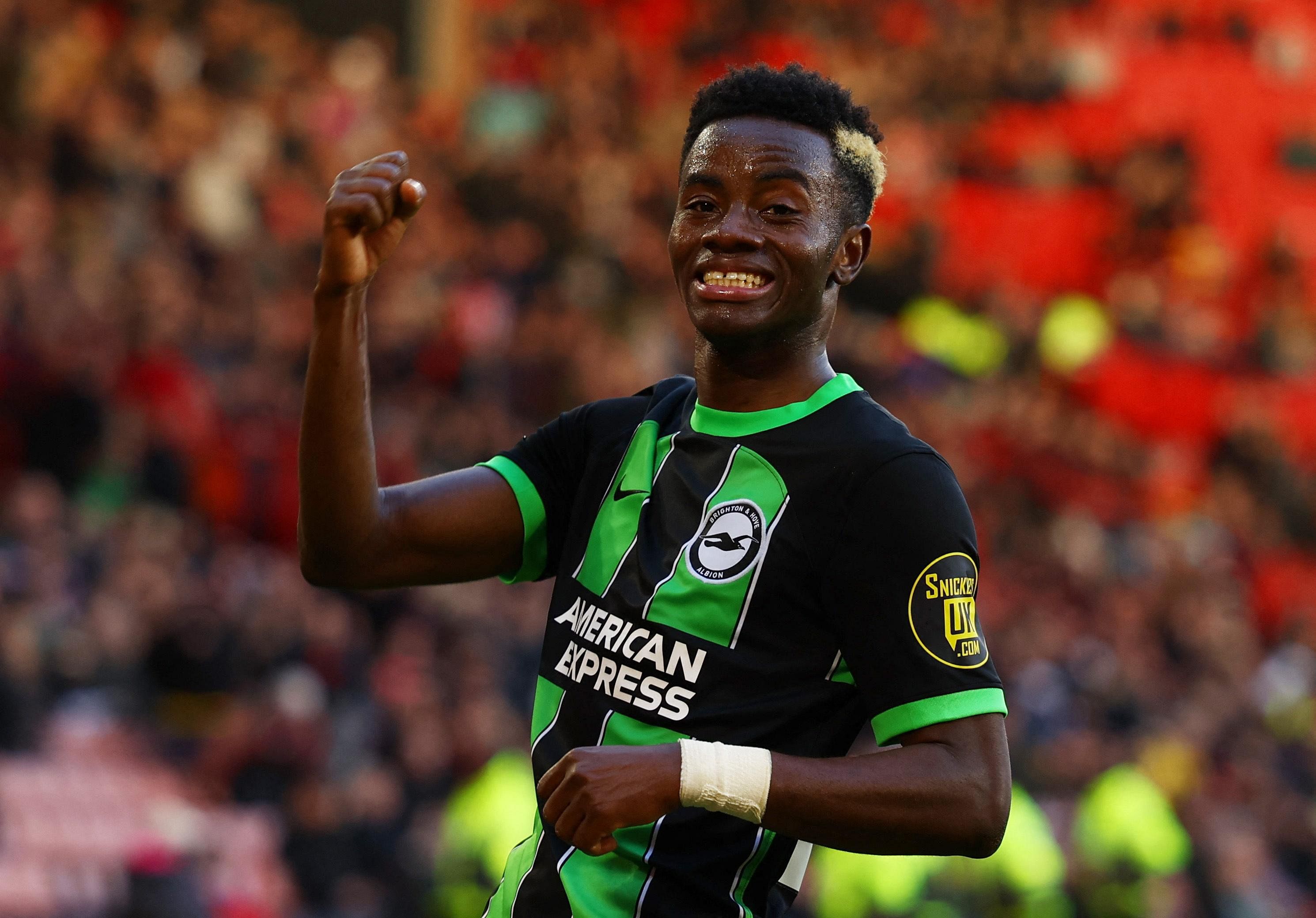 Brighton ease to 5-0 win at 10-man Sheffield United