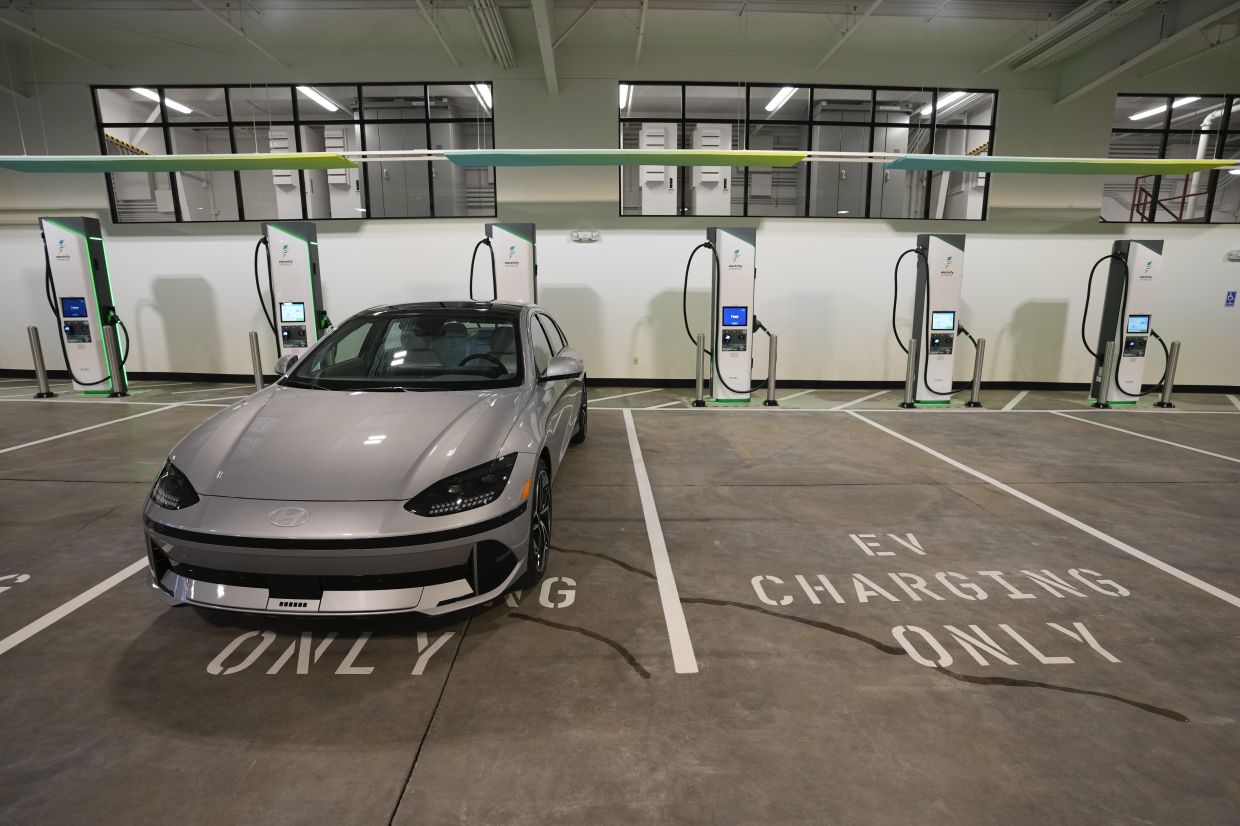Wireless charging for electric cars is inching closer to reality