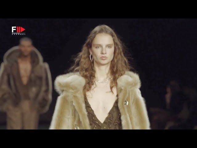 BURBERRY Best Looks Fall 2024 London - Fashion Channel