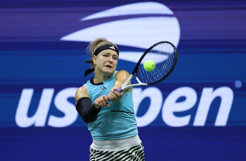 Tennis-Muchova has surgery for wrist injury