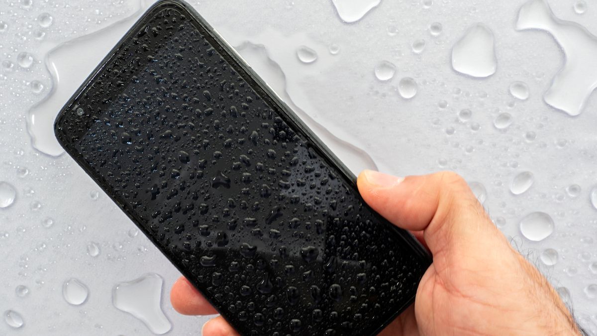 Apple warns 'don't put wet iPhone in rice or risk damage' - and shares what to do instead