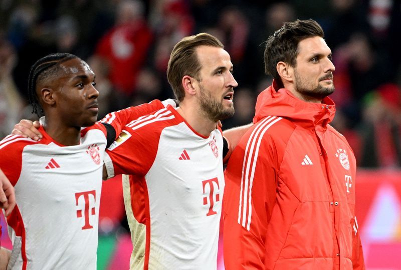 Soccer-Bayern bounce-back hinges on winning streak, says Kane