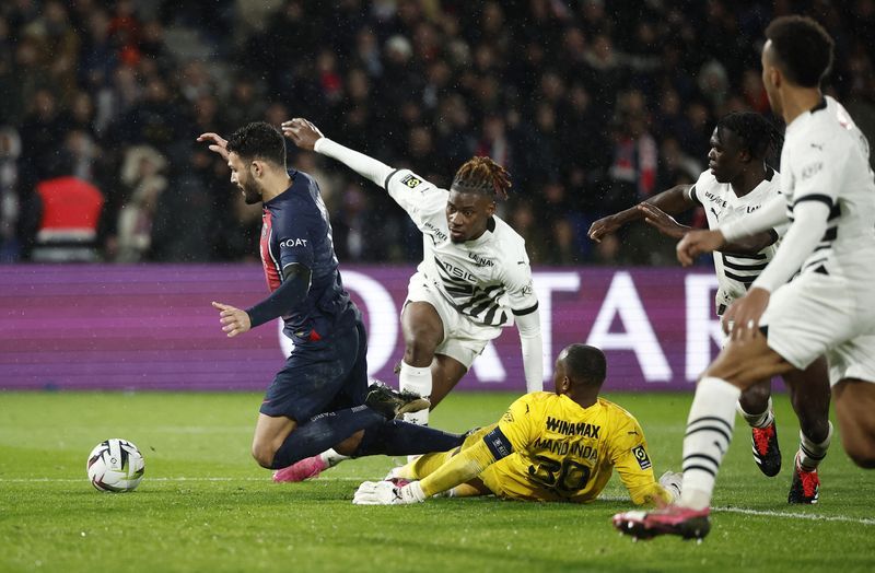 Soccer-PSG's Ramos replaces Mbappe and nets late equaliser against Rennes