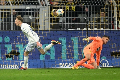 Beier brace sends Hoffenheim past disappointing Dortmund