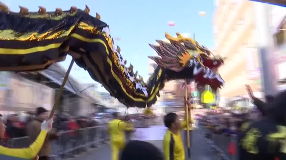 Lunar new year parade lights up New York's Chinatown