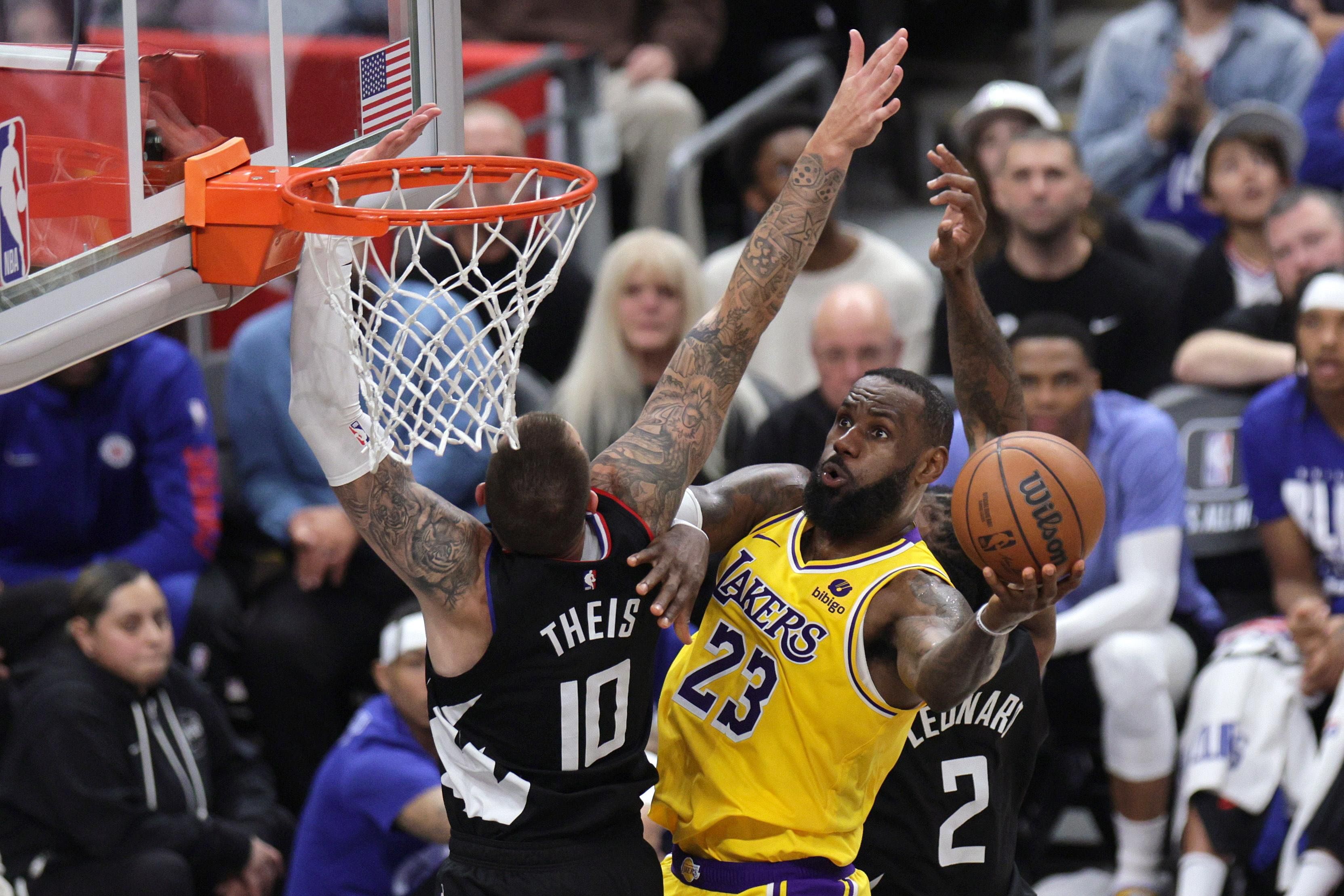 LeBron James leads epic LA Lakers fightback to beat LA Clippers