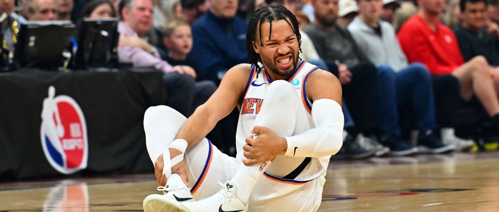 Jalen Brunson Injured His Knee Less Than A Minute Into Knicks-Cavs And Did Not Return