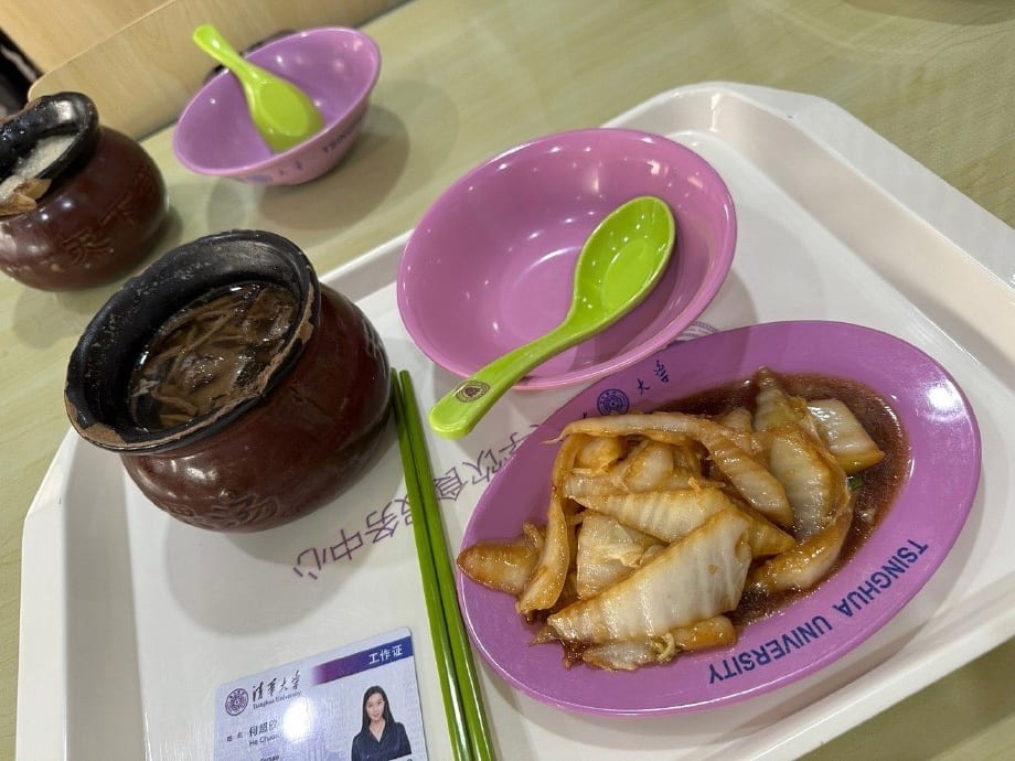 Youngest Daughter Of Late Casino King Stanley Ho Said To Be A Teacher At China’s Top University, Shows $1.60 Lunch From Staff Cafeteria