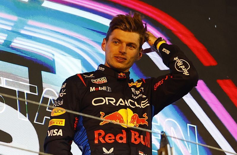 Motor racing-Verstappen: Leaving Red Bull would take something 'crazy'