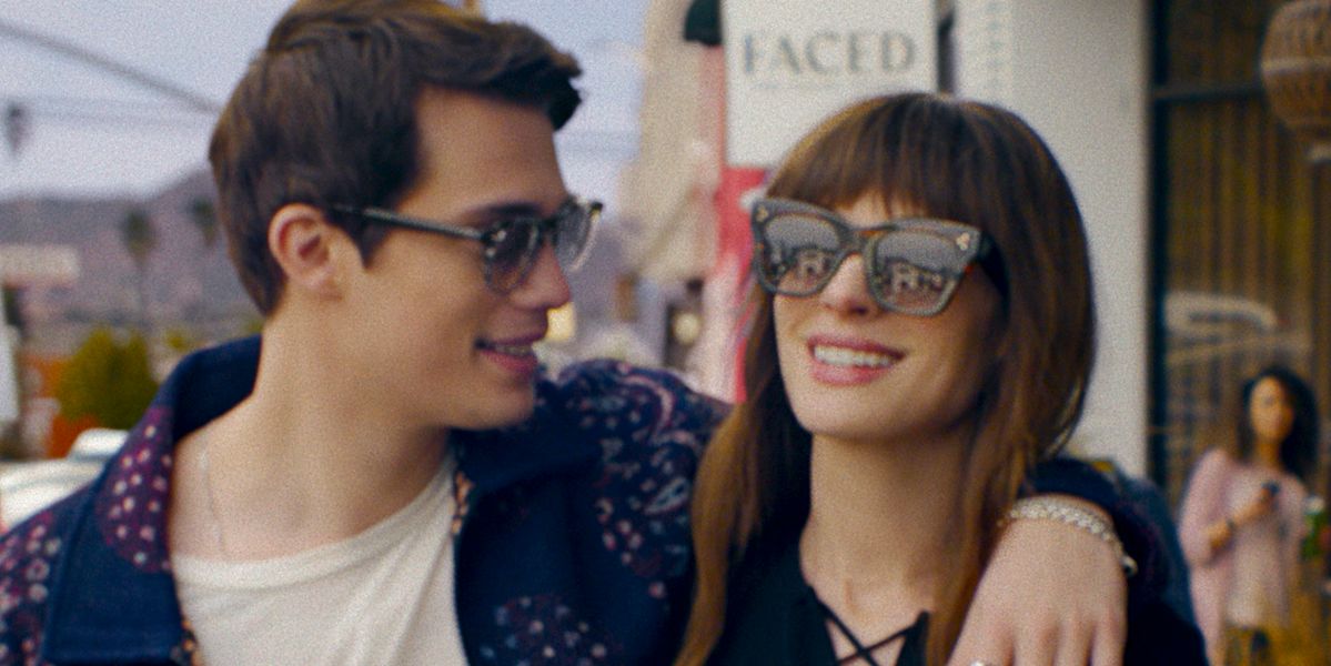 Anne hathaway falls for a young pop star in 'the idea of you' trailer