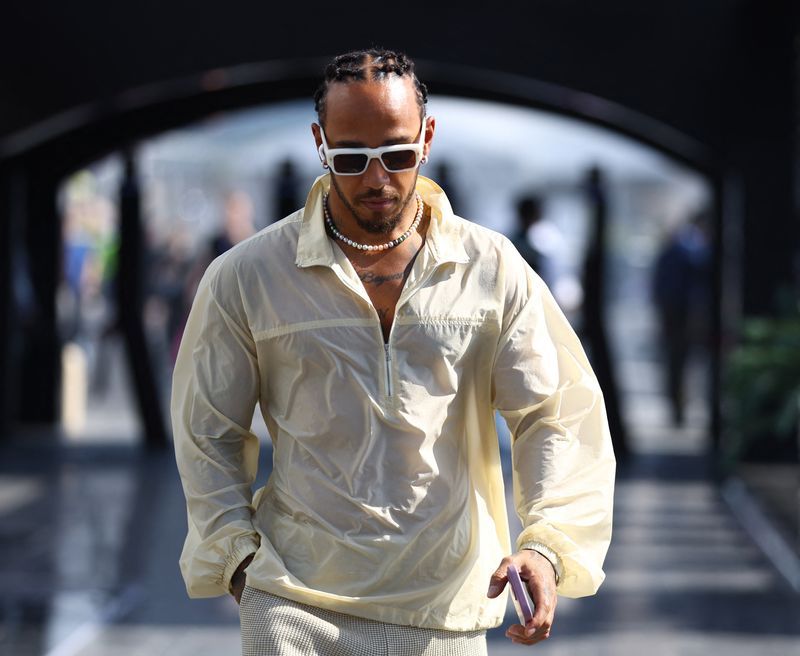 Motor racing-Important for F1 to show its values, says Hamilton