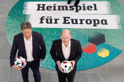 Germany’s Scholz marks 100-day countdown to Euro 2024