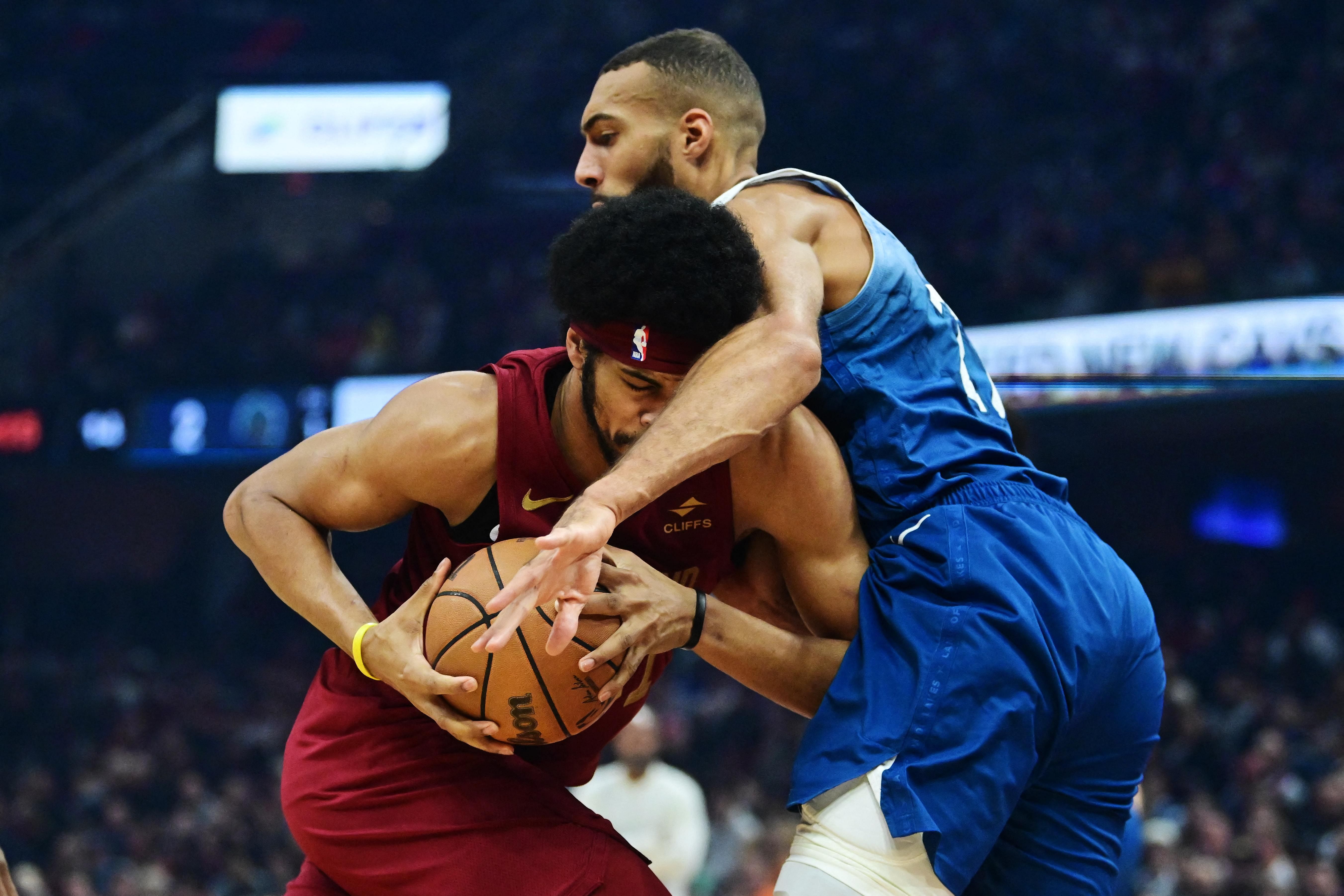 Cleveland Cavaliers hold off Minnesota Timberwolves in overtime