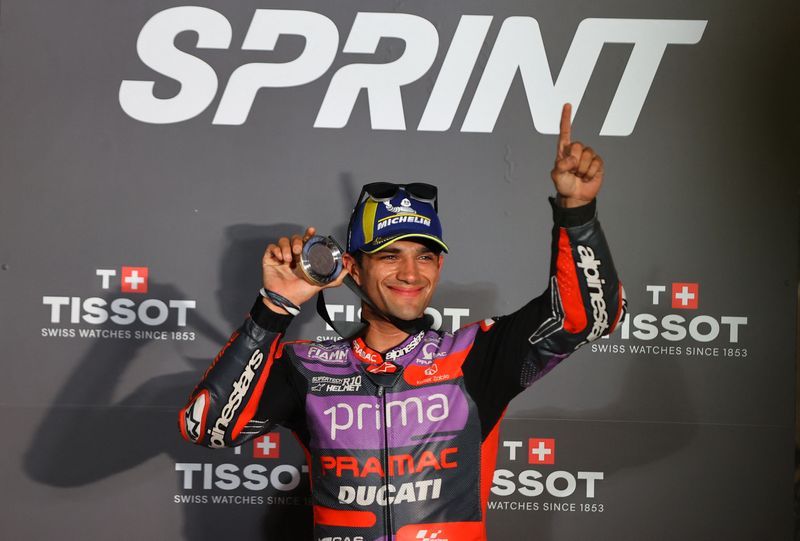 Motorcycling-Martin keeps Binder at bay to win Qatar Grand Prix sprint