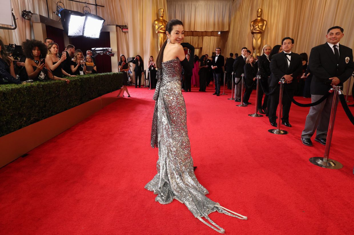 2024 Oscars fashion: Michelle Yeoh and other celebrities dazzle with chic gowns