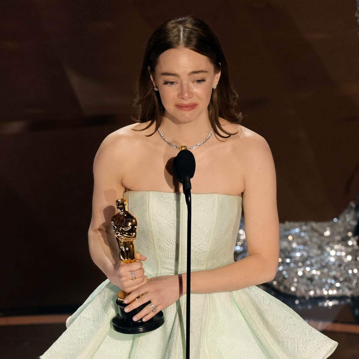 Emma Stone Makes the Rarest of Comments About Her Daughter as She Accepts 2024 Best Actress Oscar Win