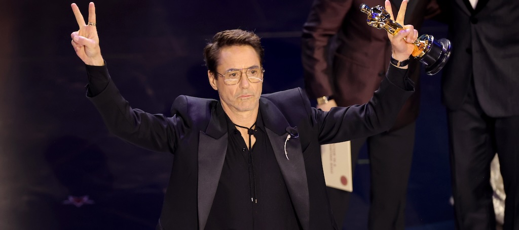 Robert Downey Jr. Gave A Predictably Entertaining And Humbled Speech When Winning His First Oscar: ‘I’d Like To Thank My Terrible Childhood’