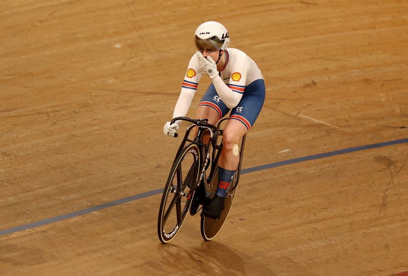 Cycling-British track team confident in new kit
