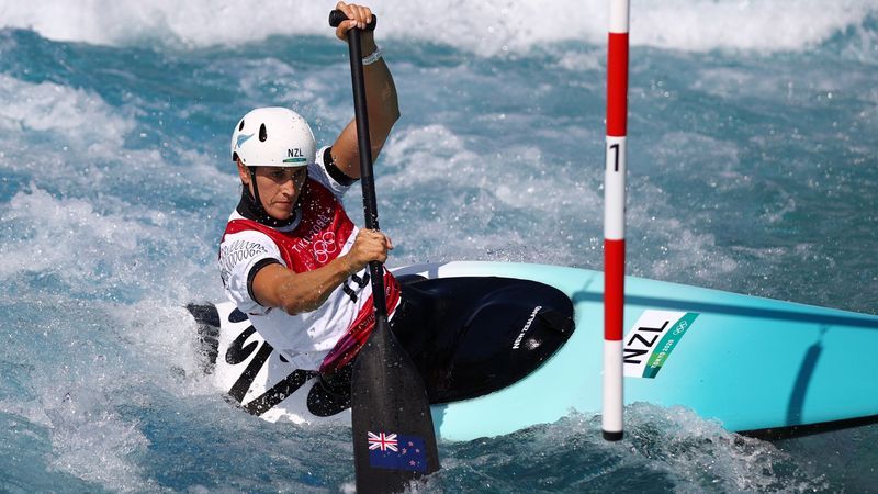 Olympics-New Zealand's Jones to paddle in fifth Games after long COVID battle