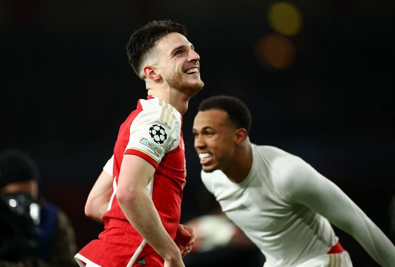 Soccer-Arteta hails magic night as Arsenal reach quarter-finals