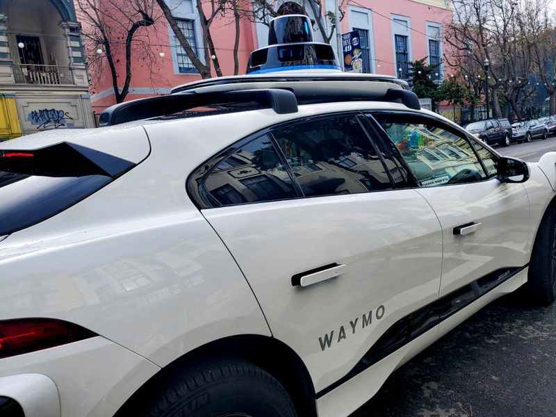 Waymo to start offering free driverless robotaxi services in Los Angeles