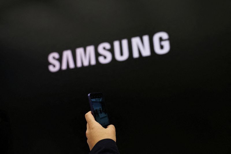 Samsung poised to win over $6 billion from US for expanded investment, Bloomberg News reports