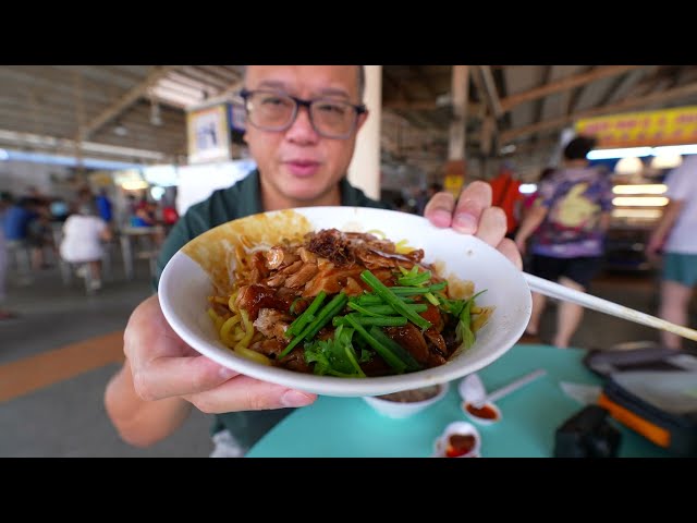 (SHORTS) Great BRAISED DUCK NOODLES at Ghim Moh, Singapore! (hawker street food)
