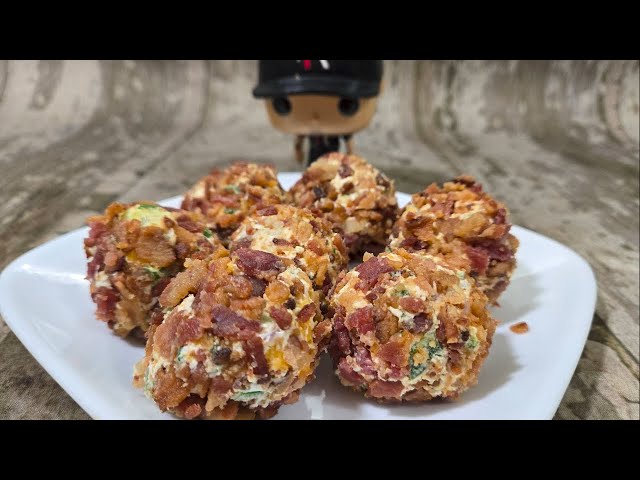 Awesome Bacon Jalapeño Popper Cheese Balls!