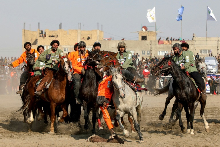 The pain and money behind the Afghan game of buzkashi