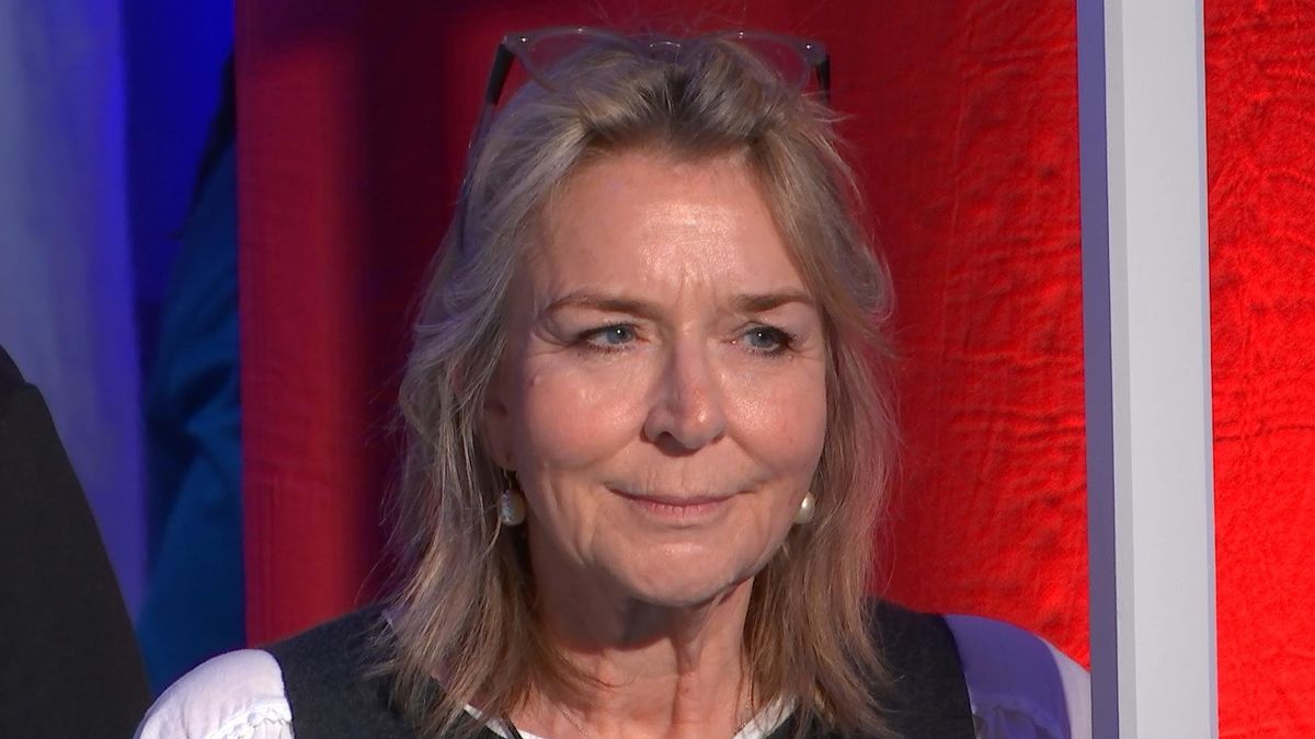'Fern Britton proves she's the biggest snake in Celebrity Big Brother house as mask slips'