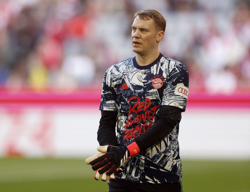 Soccer-Goalkeeper Neuer to miss Germany friendlies with muscle strain