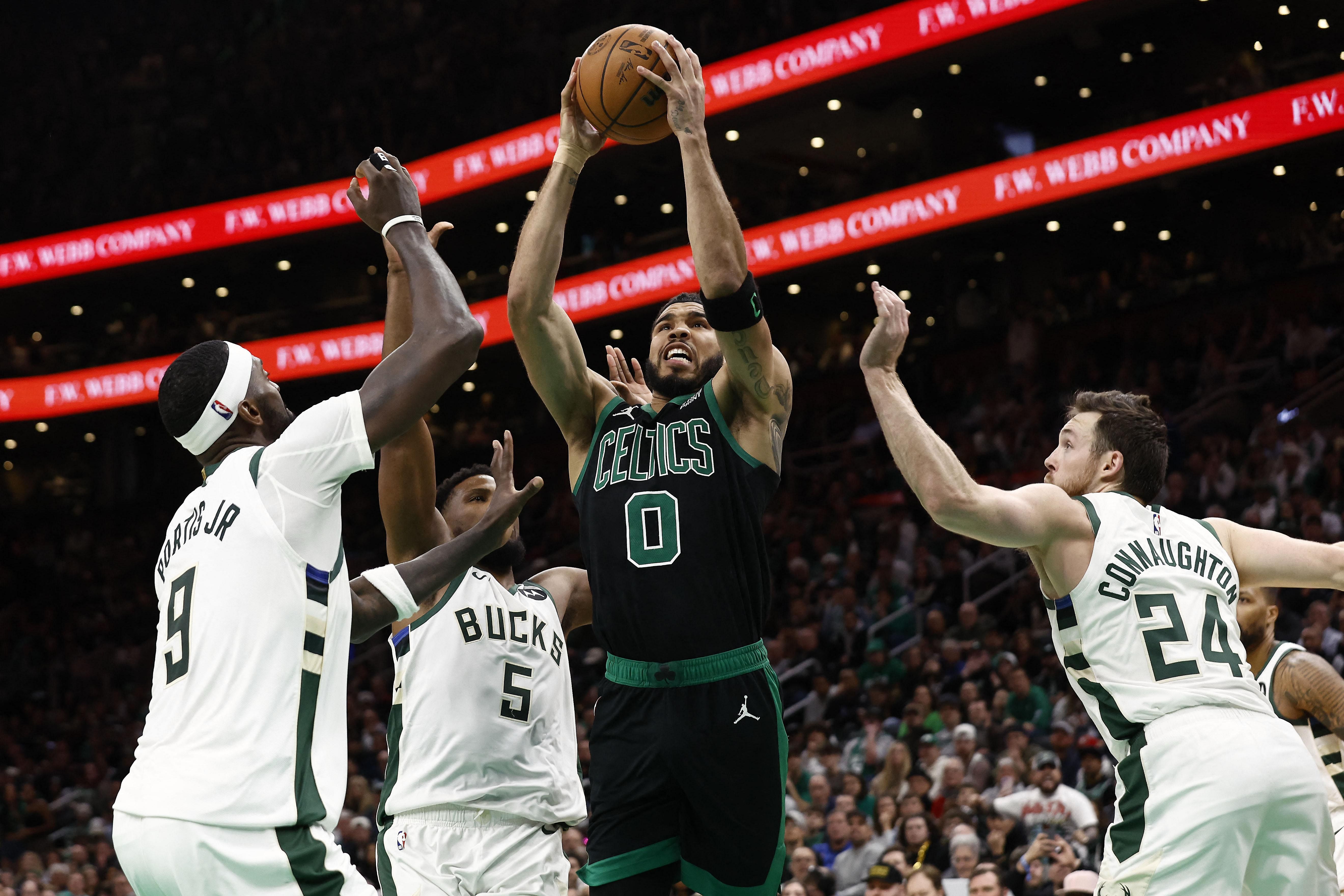 Boston Celtics hold off Milwaukee Bucks for seventh straight win